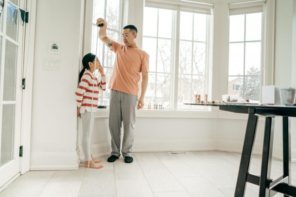 This image has an empty alt attribute; its file name is measuring-a-child-s-growth-1024x683.jpg