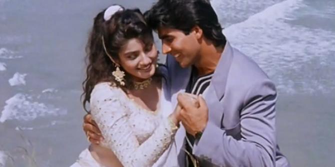 Akshay kumar raveena tondon Love story