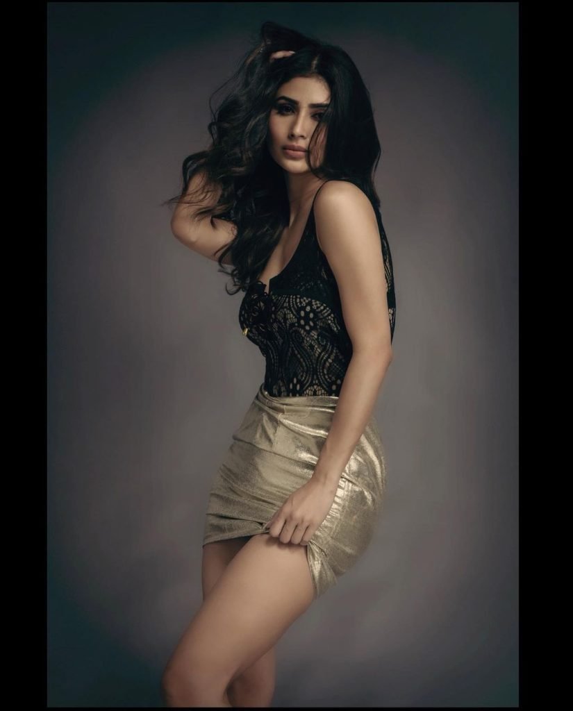 Moni Roy's pictures were seen on NSC