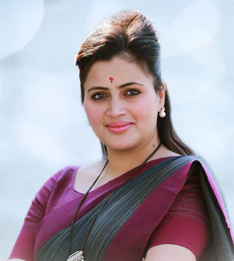 Navneet Rana photos in indian saree