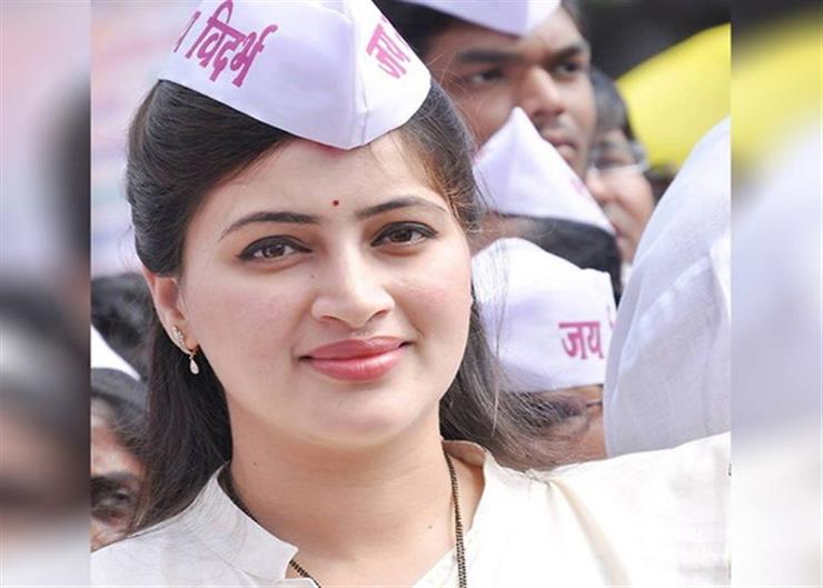 Navneet Rana Politics