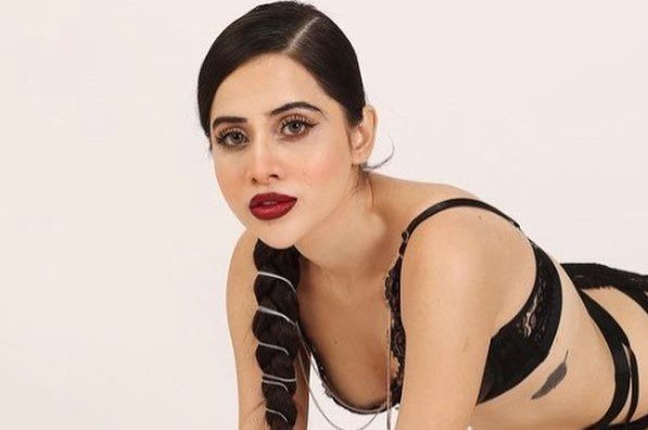 Uorfi Jawed's Photos