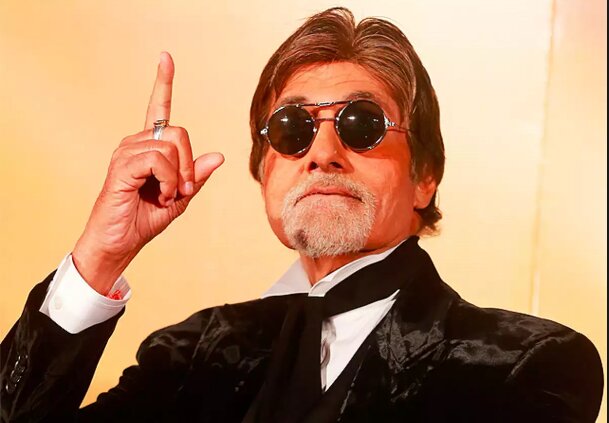 Amitabh Bachchan Put His Old Mercedes-Benz For Sale on OLX For Just Rs 9.99 Lakh