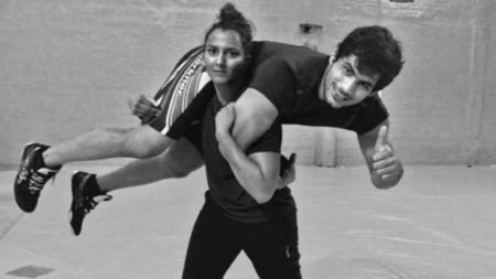 Geeta Phogat To Participate in Nach Baliye 9, See Her Lesser-known Husband’s Photo