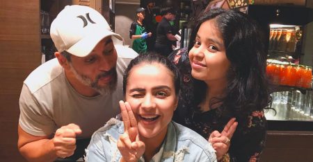 Prachi Tehlan spends a fun time with Mamangam team, gets into trouble