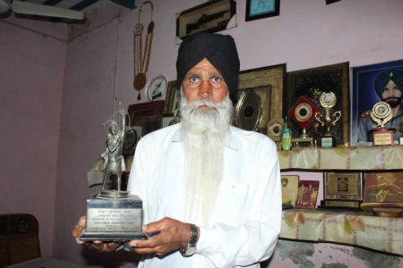 Slay Records to make a biopic on India’s uncelebrated Boxing legend Kaur Singh