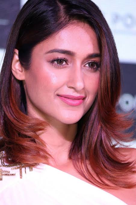 Ileana D’cruz looks stunning in her pink suit, as she poses for Pagalpanti promotion