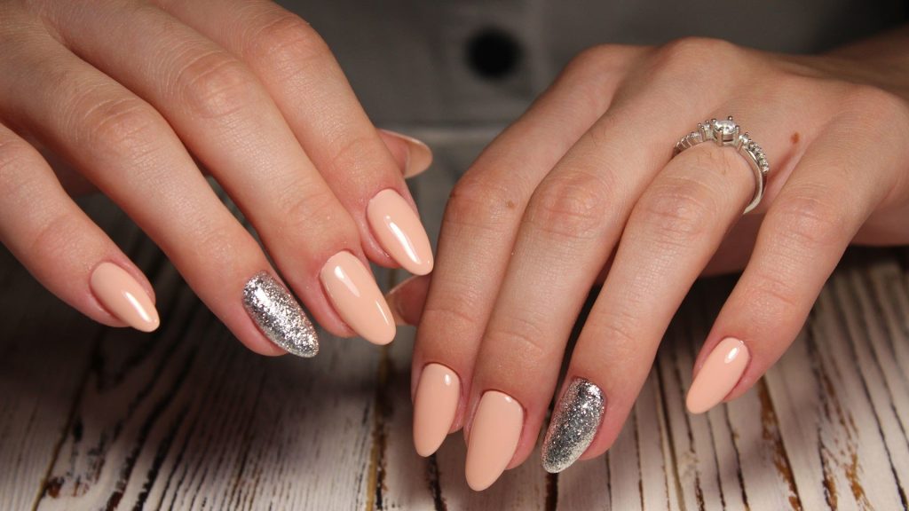 Hacks To Make Your Manicure last longer Manicure
