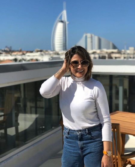 Urvashi Dholakia’s Snapshots From Dubai Trip Are A Treat To The Eyes!