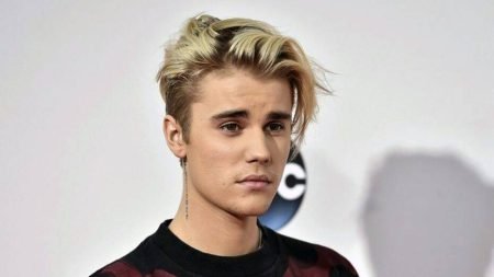Pop singer Justin Bieber reveals his cure to Lyme disease Justin bieber