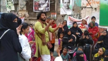 Uber Cab Driver Takes Passenger To The Police Station After Overhearing His Words Against CAA uber driver