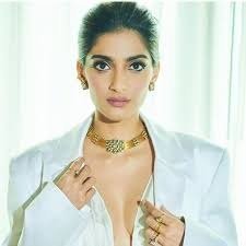 Sonam Kapoor’s Oh So Glamorous Photos Taking Breath Away Sonam Kapoor