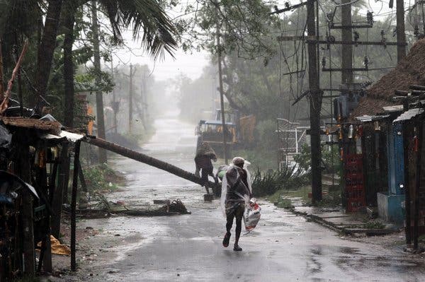 Fresh Videos And Images Of Cyclon Amphan Which Dropped Havoc On Bengal & Odisha