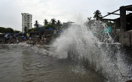 High Alert In Mumbai: Cyclone Nisarga Can Hit The Coastal Areas Cyclone Nisarga