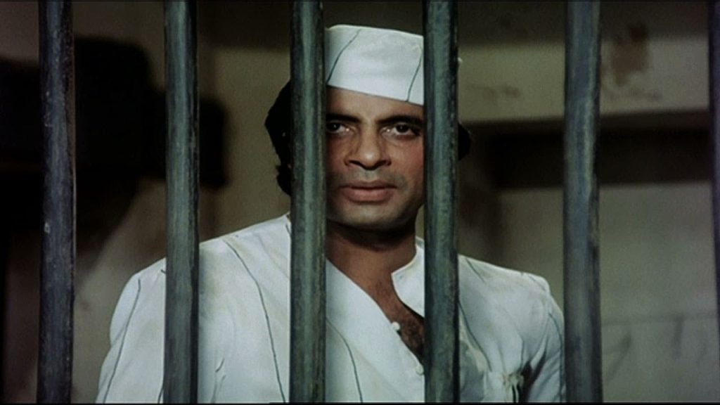 KBC 12: FIR Filed Against Amitabh Bachchan For Doing This!