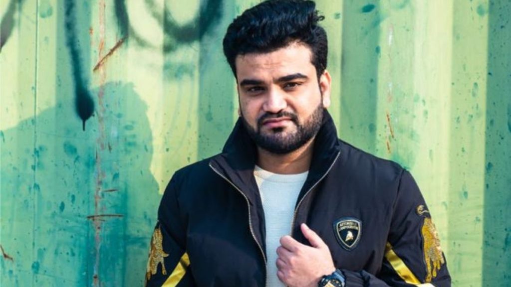 Arishfa Khan is highly irresponsible and unprofessional artiste: Singer A-Jay M