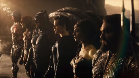 Zack Snyder's 'Justice League' Teaser Out