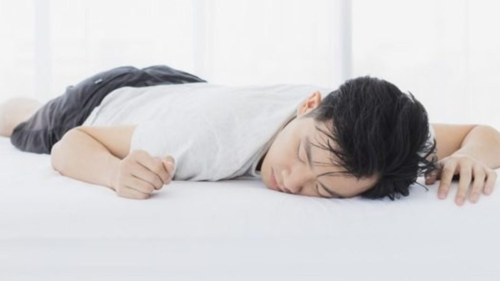 Do This If Your Oxygen Level Drips While Waiting For An Ambulance Or Medical Help Prone Positioning