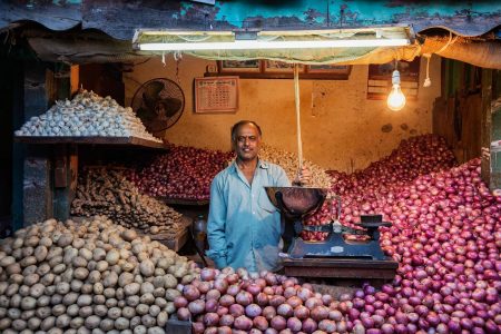 Farmer Earned Only 13 Rupees After Selling 1123 Kg Of Onion Onion seller