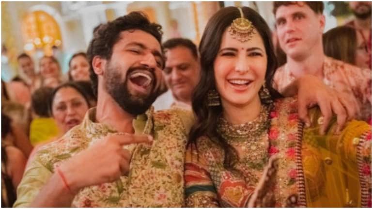 4 Celebrity Couples Who Earned Crores Of Rupees By Selling Their Wedding Photos